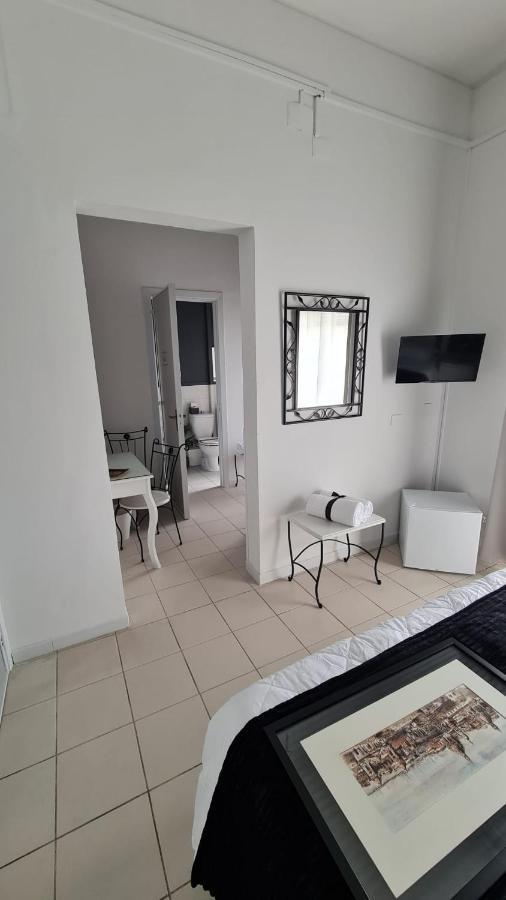 Essenza Del Tempo Inn Катания Экстерьер фото