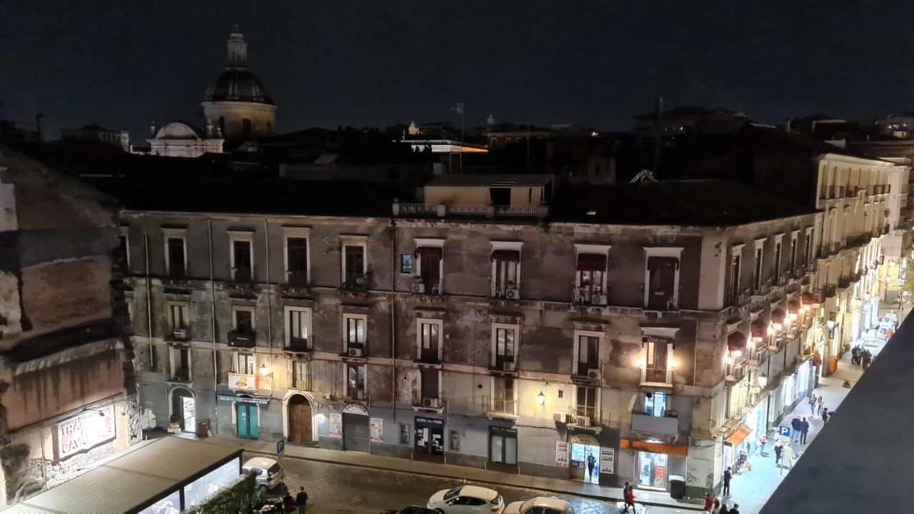 Essenza Del Tempo Inn Катания Экстерьер фото